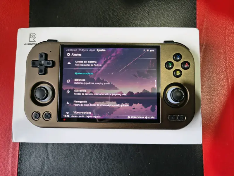 Consola portátil Anbernic RG 477M con pantalla táctil - 6