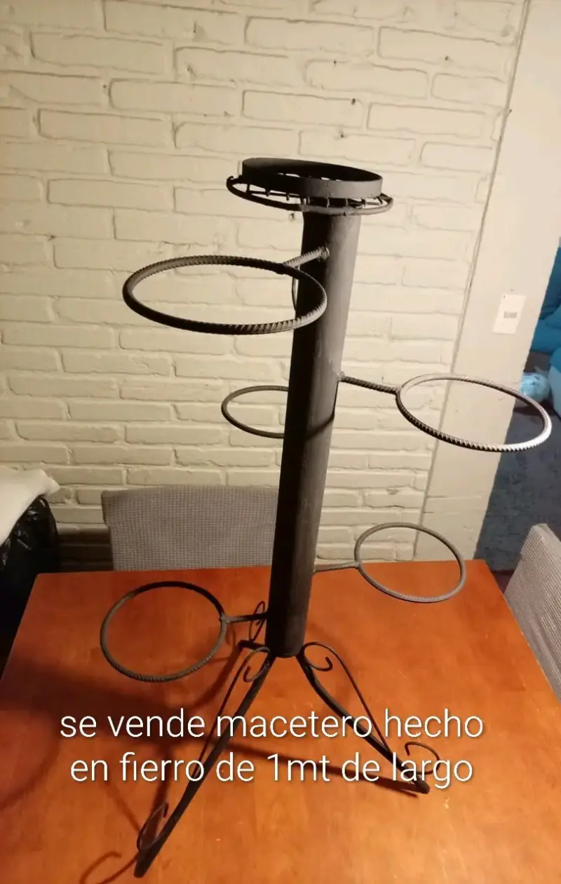 Portamacetero de Fierro para 9 Macetas