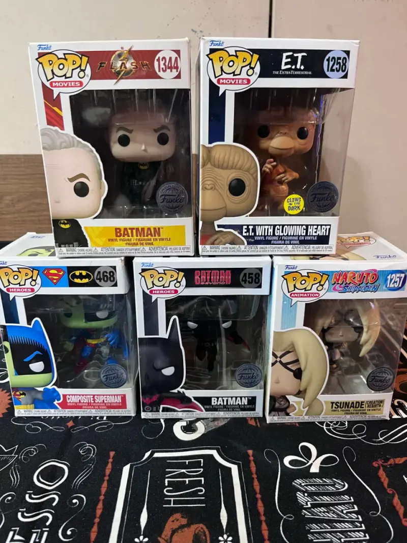 figuras Funko Pop Batman, E.T. y Naruto