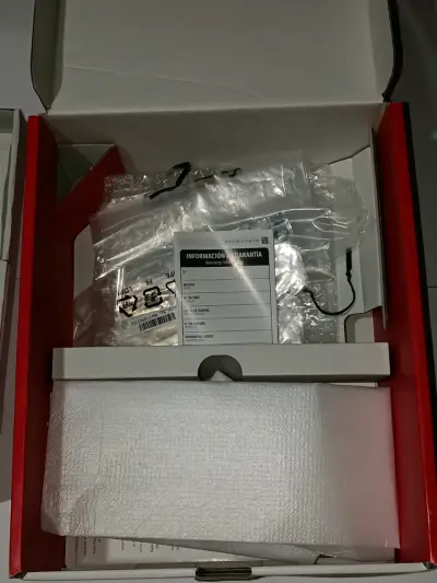 Consola Nintendo Switch OLED con juegos Zelda y Mario - miniatura 4