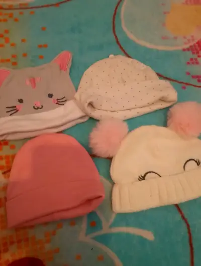 Lote de ropa de bebé variada en buen estado - miniatura 4