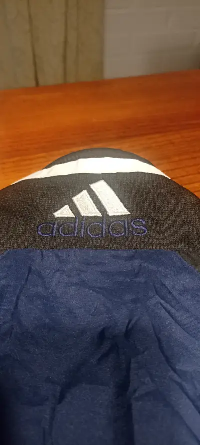Chaqueta deportiva Adidas azul y negra - miniatura 4