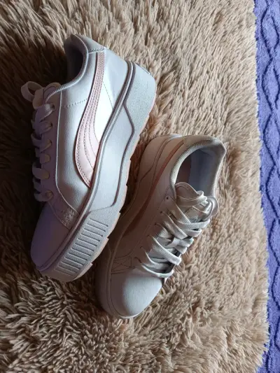Zapatillas deportivas blancas Puma para mujer - miniatura 2