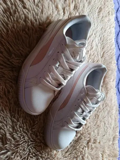 Zapatillas deportivas blancas Puma para mujer - miniatura 3