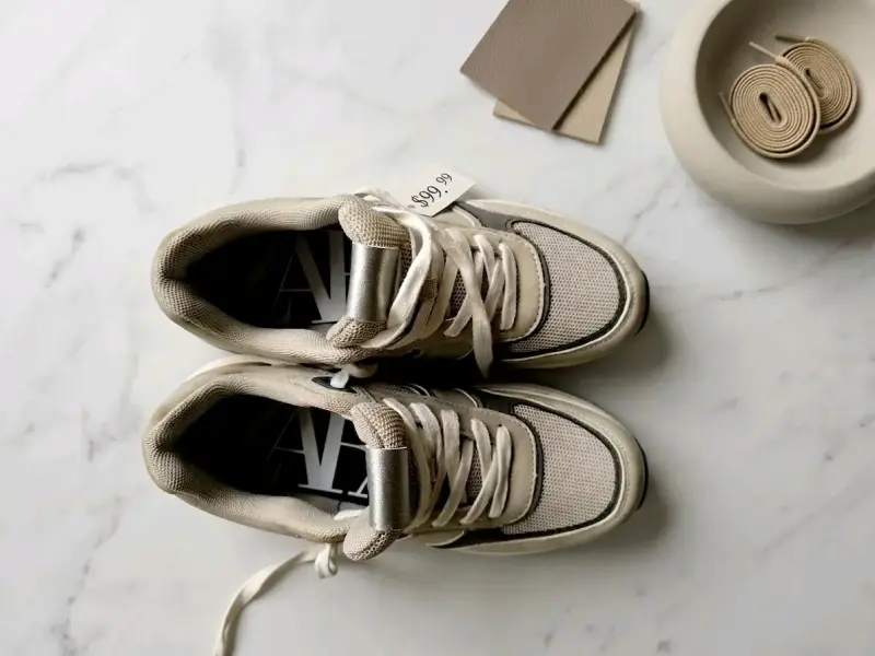 Zapatillas deportivas beige Zara para mujer - 2