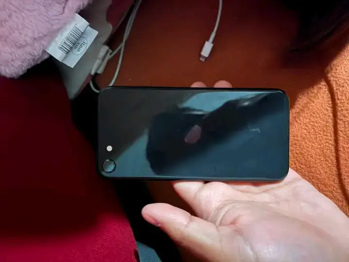 iPhone se 2020 en buen estado - 2
