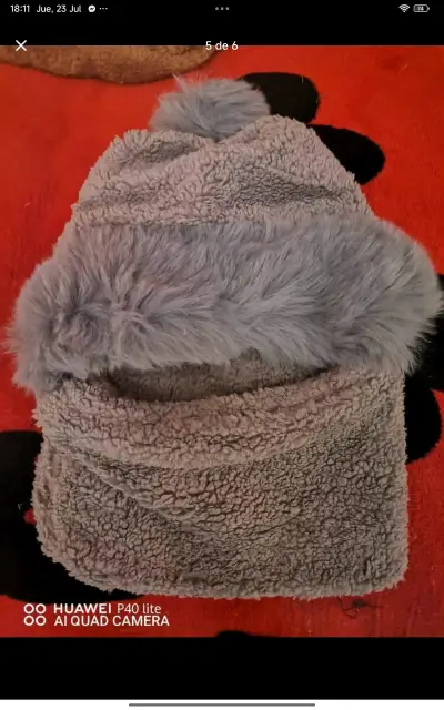 Gorros de invierno con forro polar y pompón - miniatura 4