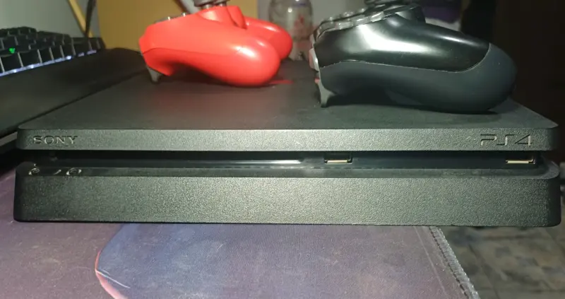 PS4 Slim 1 TB +2 mandos y cables original + Juegos - 5