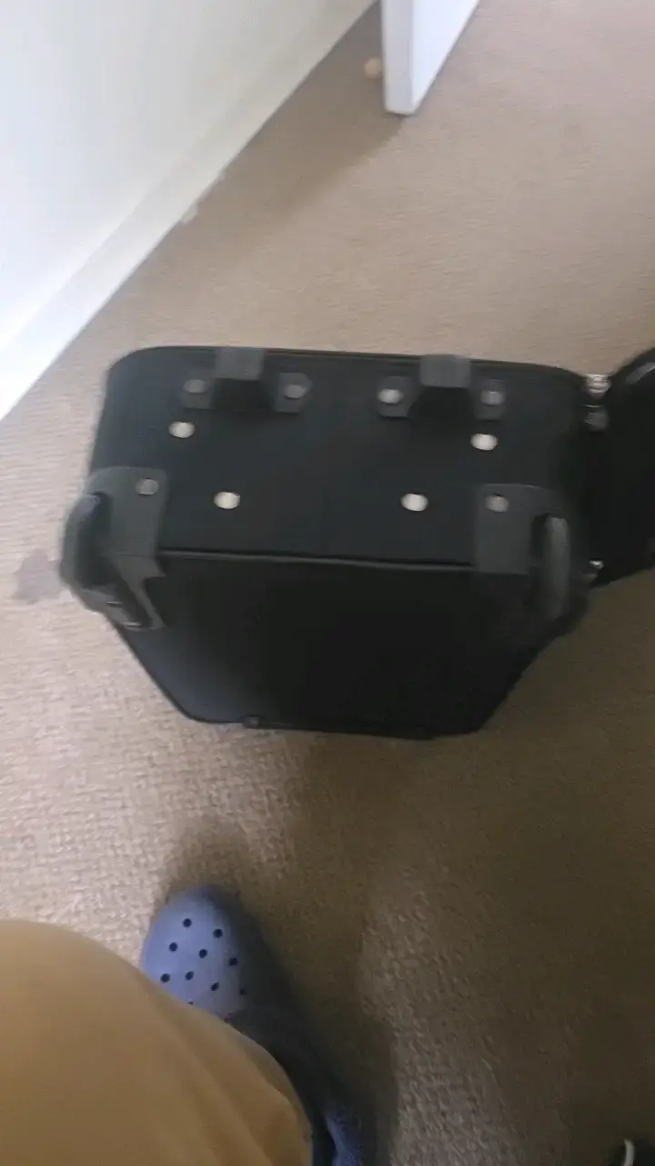 Maleta de viaje negra con ruedas y asa extensible - 3