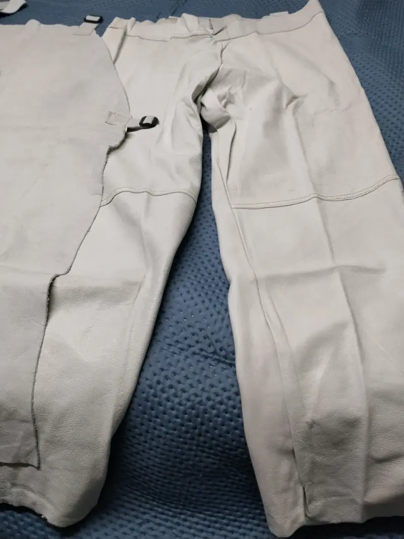 Pantalón y pechera de cuero soldador y zapatos seg - 3