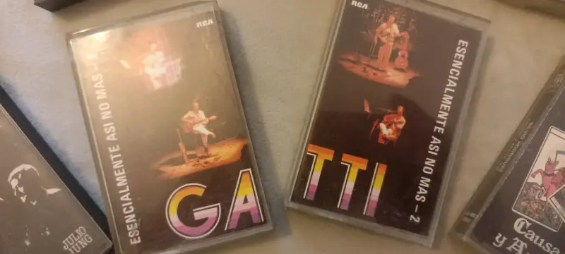 Colección de cassettes de música chilena y latinoamericana - 4