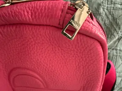 Cartera cruzada rosa Prüne con correa ajustable - miniatura 2