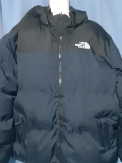Chaqueta de invierno impermeable con capucha - miniatura 2