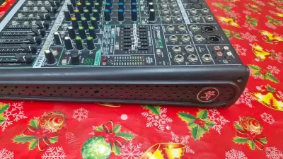 Mezcladora de Audio Mackie ProFX16v2 - miniatura 3
