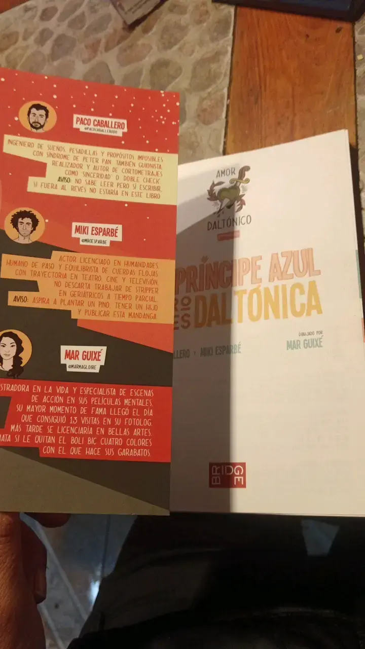 Libro 'Soy Tu Príncipe Azul Pero Eres Daltónica' - 3
