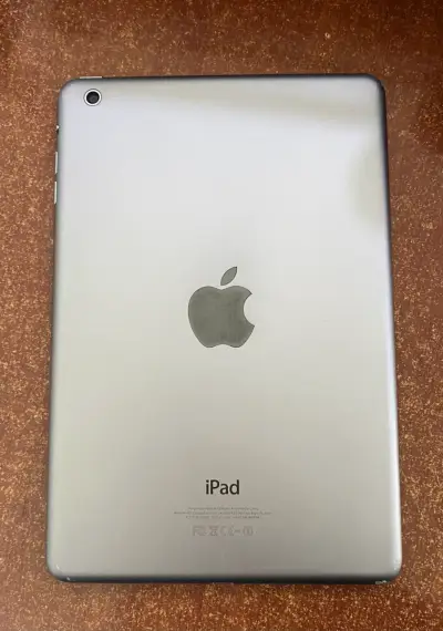 iPad Apple Mini en buen estado - miniatura 2