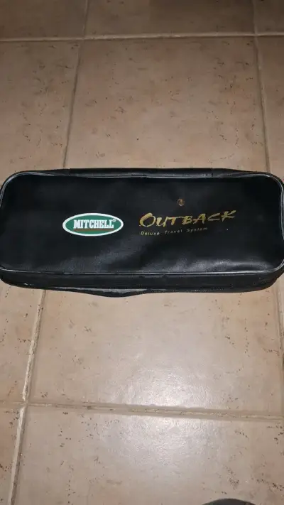 Set de pesca Mitchell Outback con caña y carrete - miniatura 1