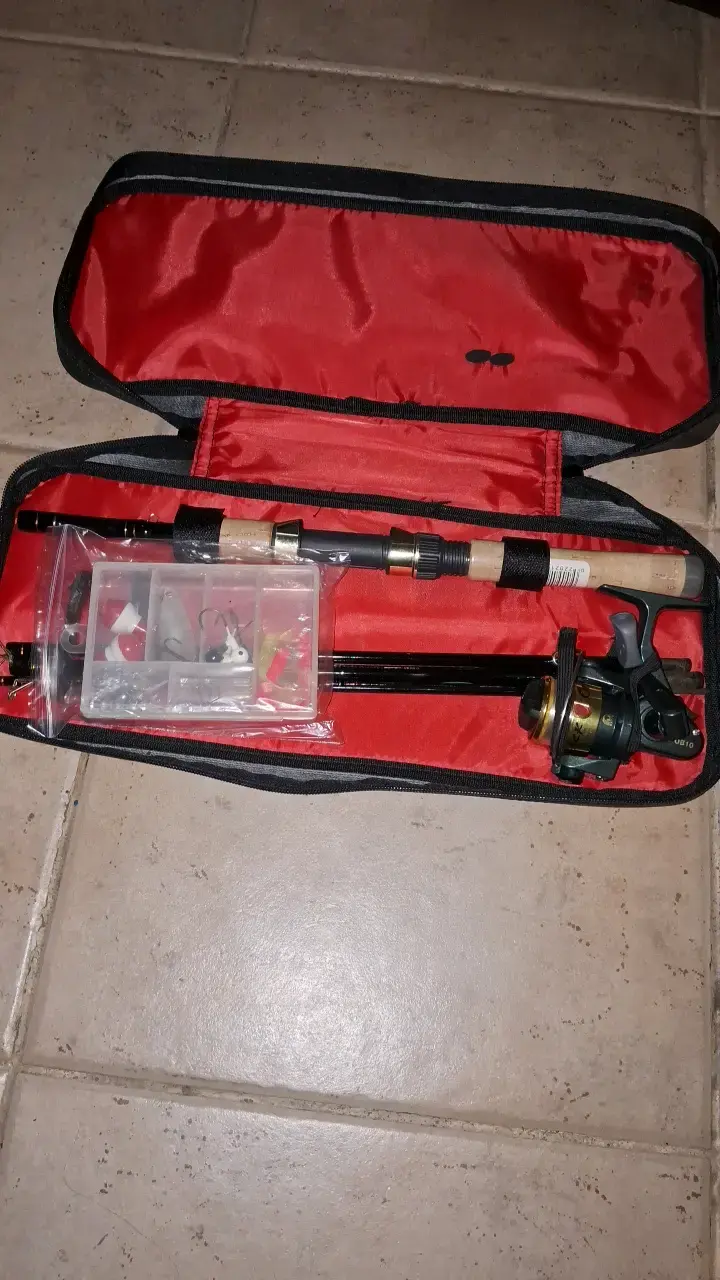 Set de pesca Mitchell Outback con caña y carrete - 2