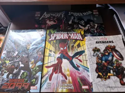 Colección de cómics Marvel Spider-Man y Avengers - miniatura 1