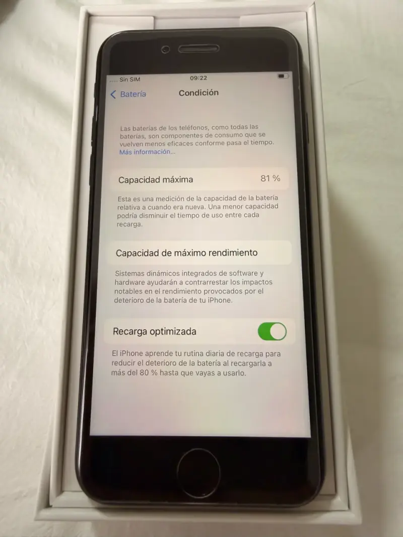 iPhone SE 64GB Negro en Buen Estado - 3