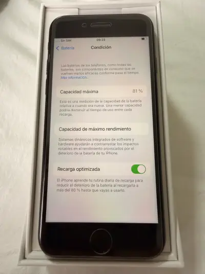 iPhone SE 64GB Negro en Buen Estado - miniatura 3
