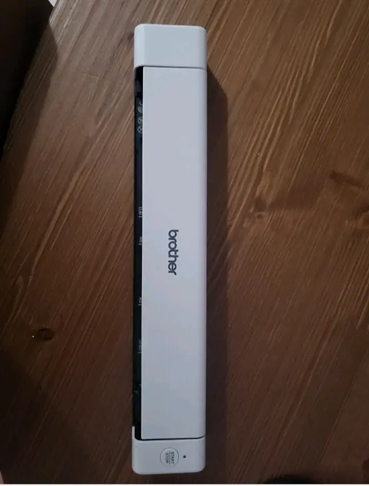 Escáner portátil Brother DS-640 con cable USB - 2