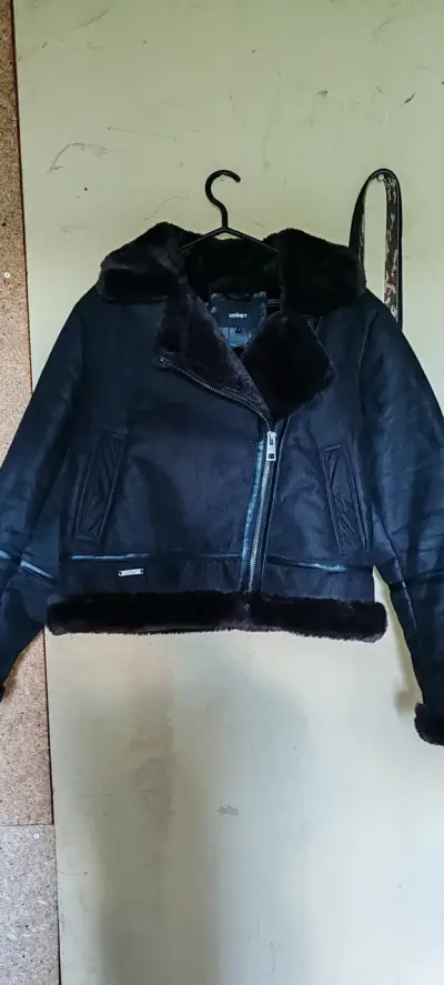 Chaqueta de cuero negro con forro de piel Soviet - miniatura 1