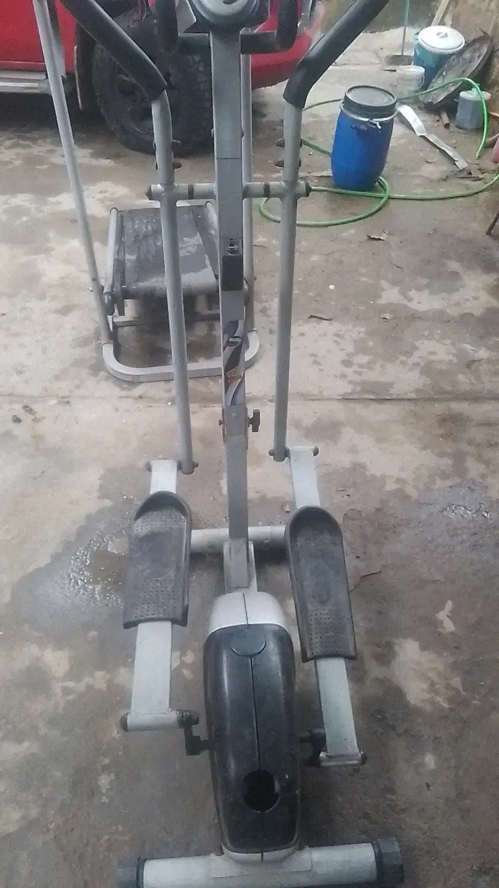 Máquina elíptica para ejercicio en casa - 2