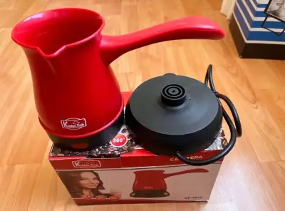 Cafetera turca eléctrica roja Kitchen Pride 500ml - miniatura 1
