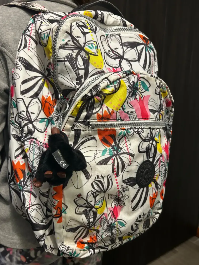 Mochila Kipling con estampado floral y estuche - 3