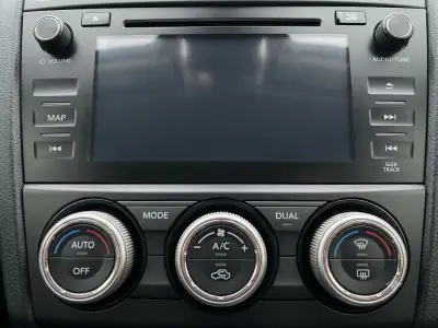 Sistema de navegación para auto Subaru Fujitsu Ten - miniatura 2