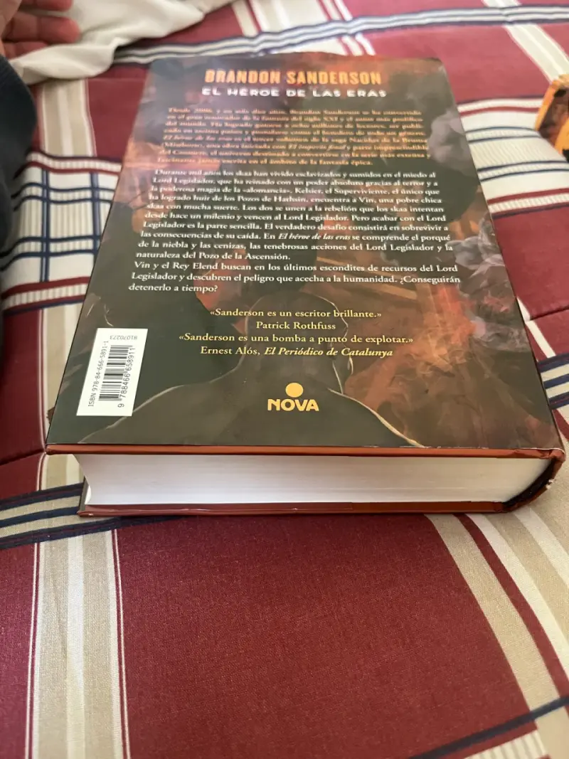 Libro 'El Héroe de las Eras' de Brandon Sanderson - 3