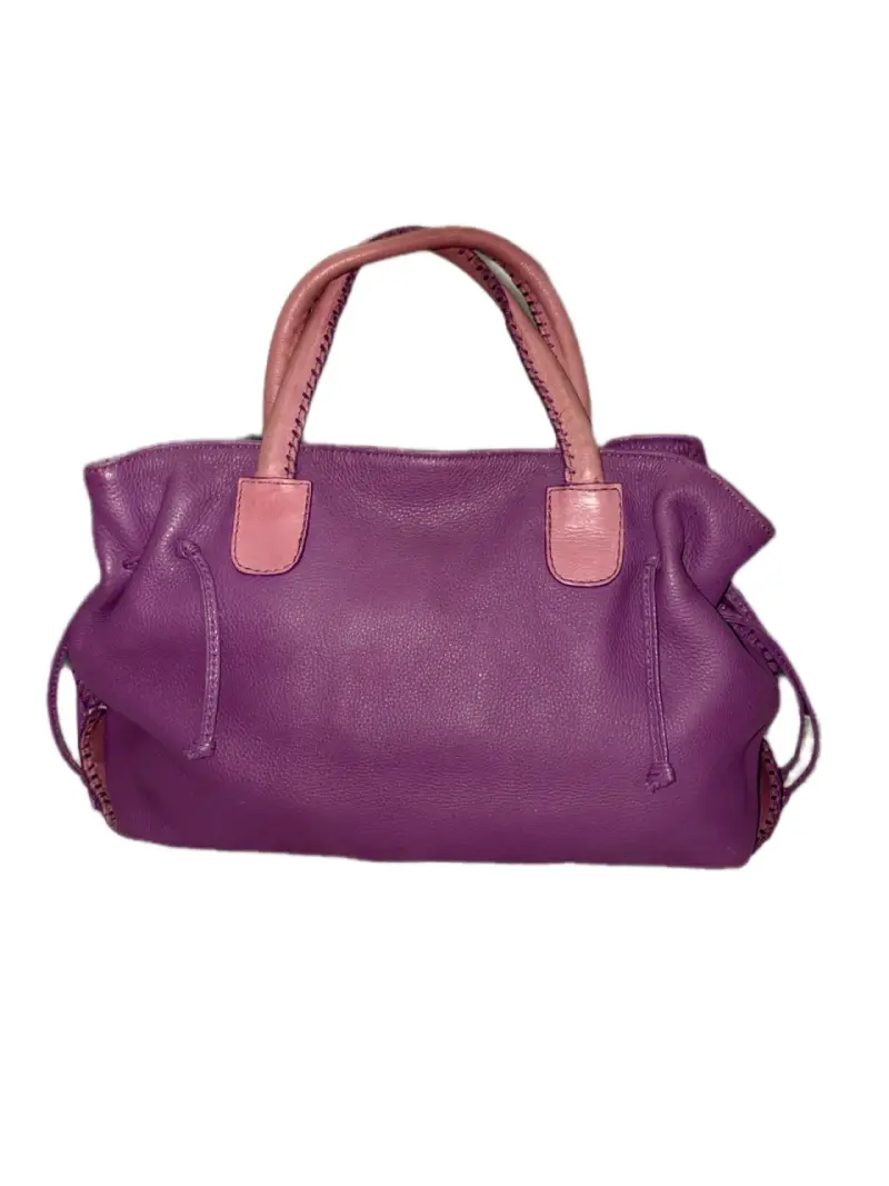 Cartera Luz Da Lua de cuero morado con asas rosas - 2