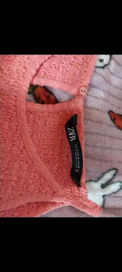 Vestido rosa Zara con diseño plisado - miniatura 2
