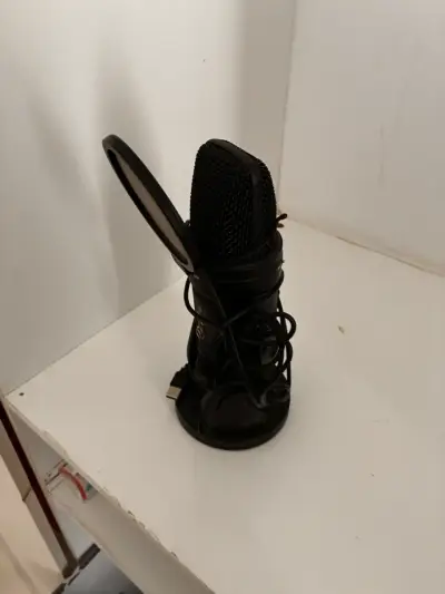 Micrófono USB Samson G-Track Pro con soporte - miniatura 4