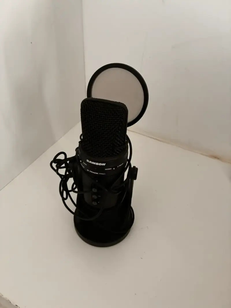 Micrófono USB Samson G-Track Pro con soporte - 5