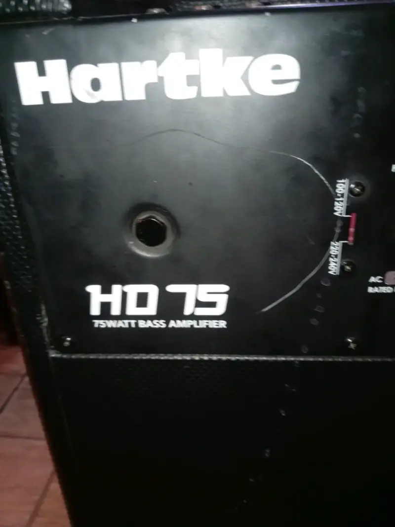 Amplificador de Bajo Hartke HD75 75W - 2