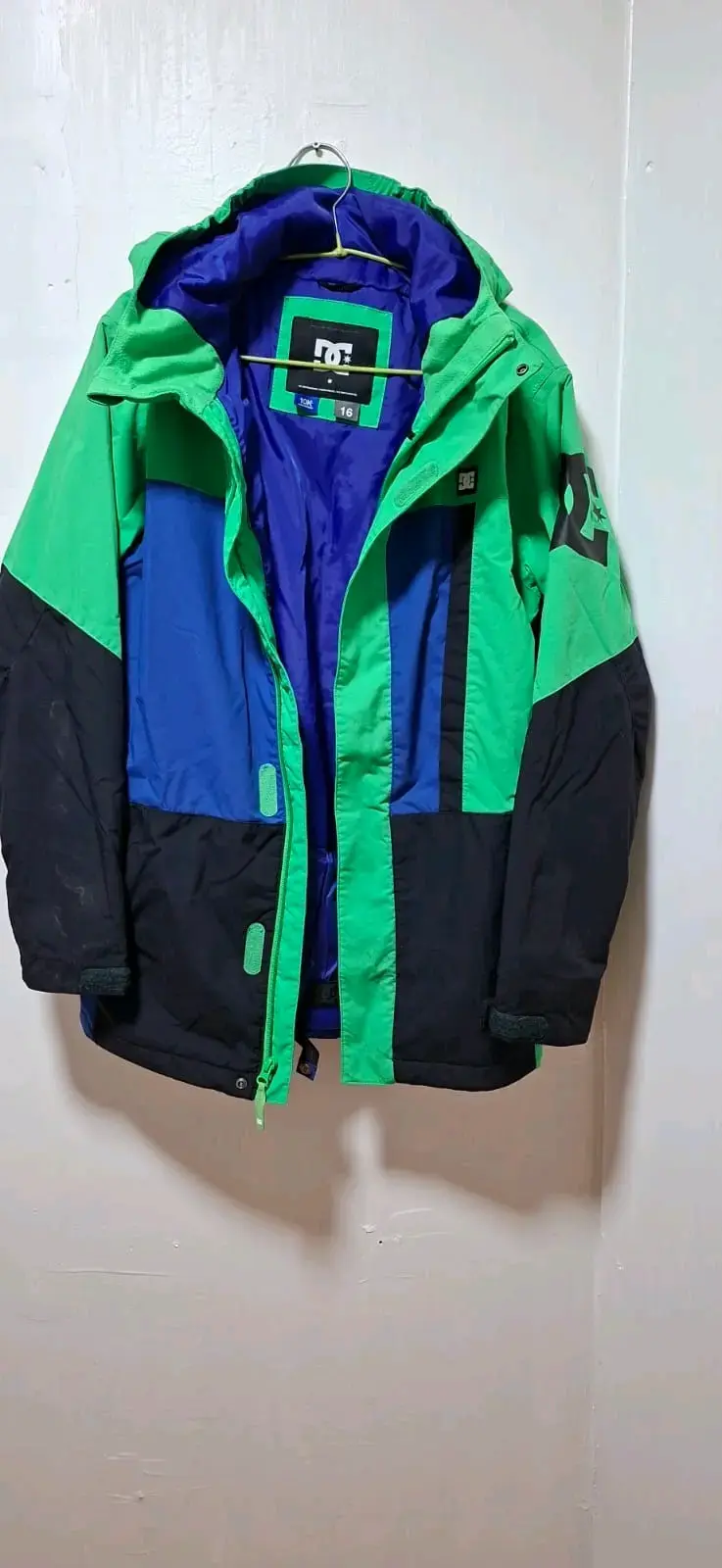 Chaqueta de esquí DC verde y azul - 5
