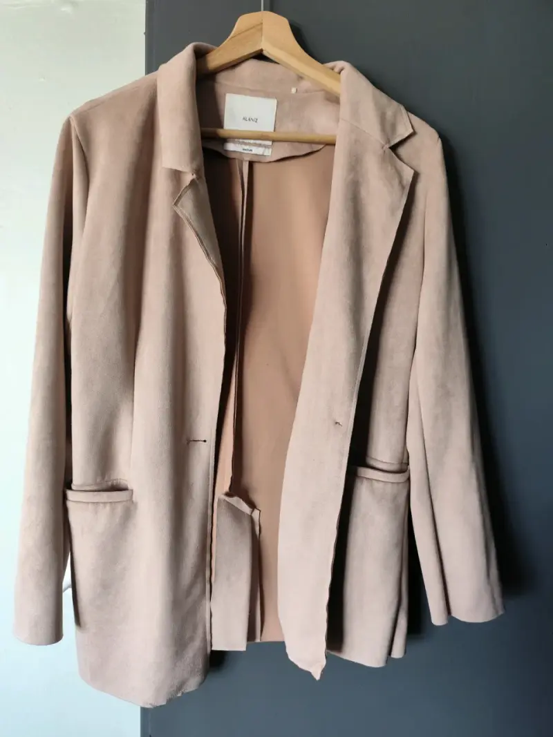 Blazer de mujer beige Alaniz talla M - 4