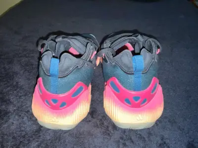 Zapatillas deportivas (Adidas Trae Young 3 ) - miniatura 3