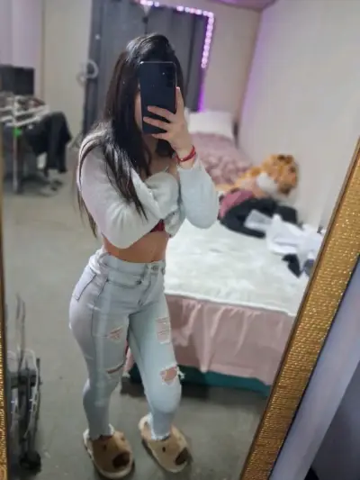 Jeans celestes desgastados para mujer - miniatura 3