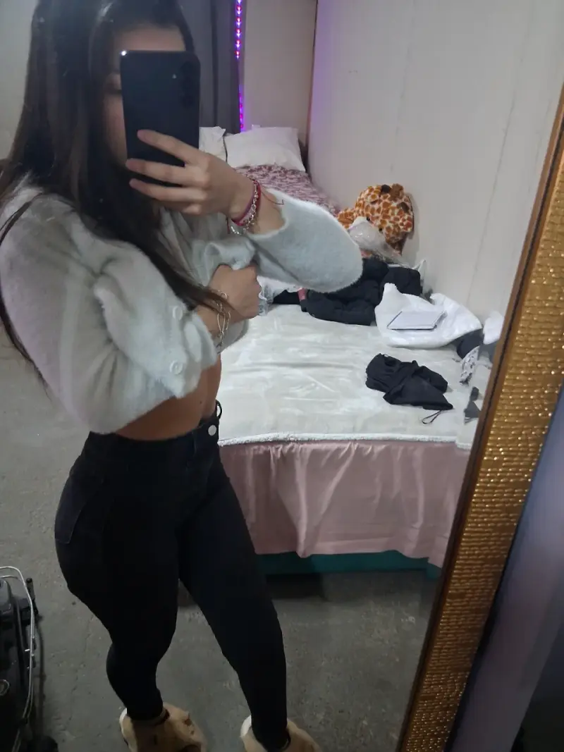 Jeans negros ajustados Zara para mujer - 4