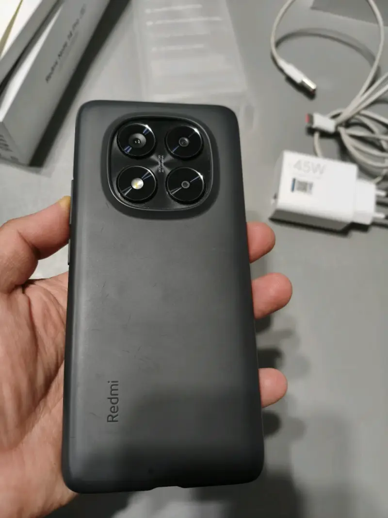 Smartphone Redmi Note 14 Pro 5G con cámara 200MP - 3