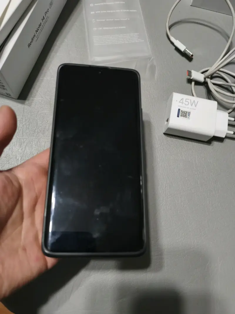 Smartphone Redmi Note 14 Pro 5G con cámara 200MP - 4