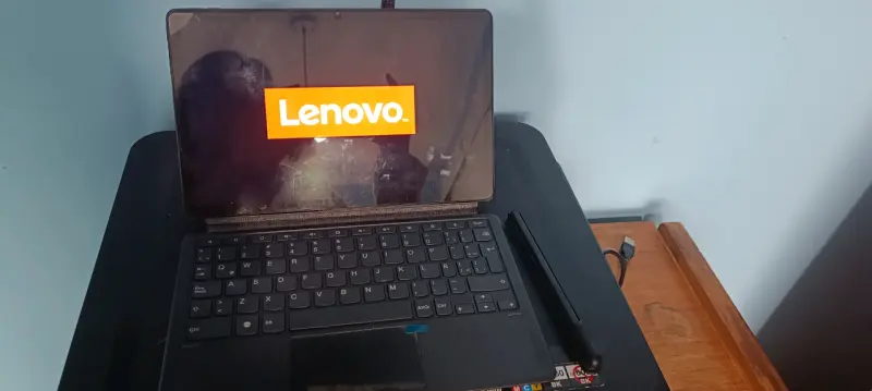 Tablet Lenovo TAB P11 con teclado y lápiz - 3