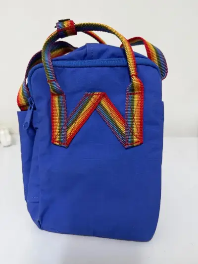Mochila Fjällräven Kånken Mini Azul Arcoíris - miniatura 3