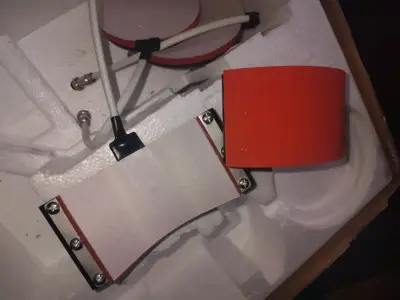 Prensa térmica para tazas con accesorios - miniatura 1
