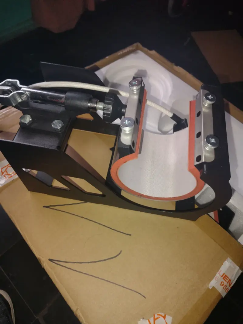 Prensa térmica para tazas con accesorios - 3