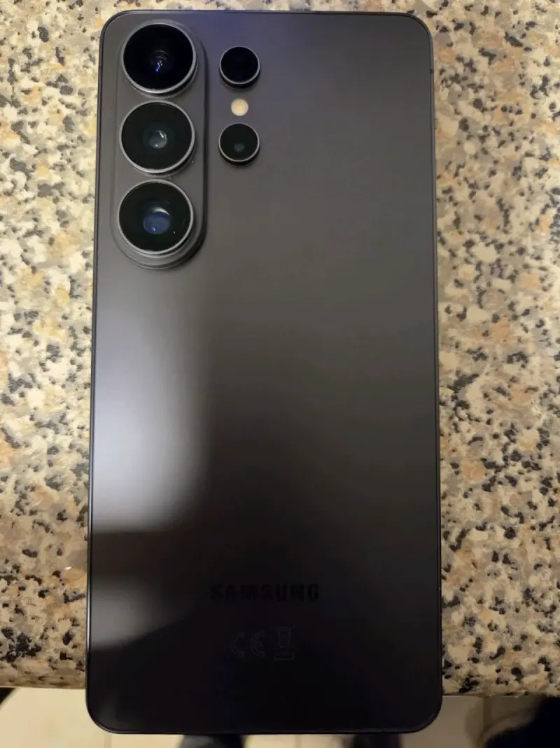 Smartphone Samsung Galaxy S26 Ultra en buen estado - 2