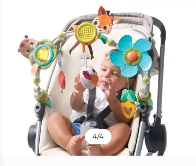 Arco de juegos para coche de bebé con juguetes colgantes - miniatura 1